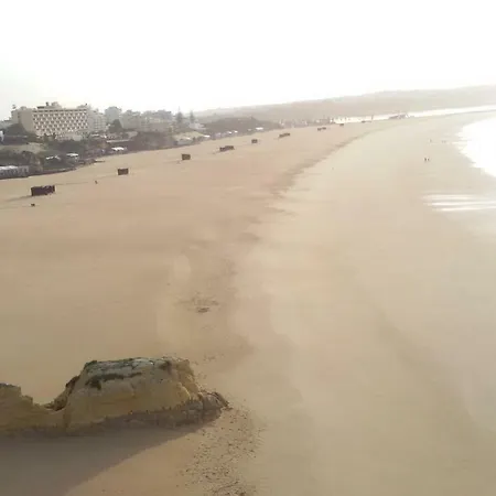 Os Ricardinhos Praia Da Rocha * 포티마오
